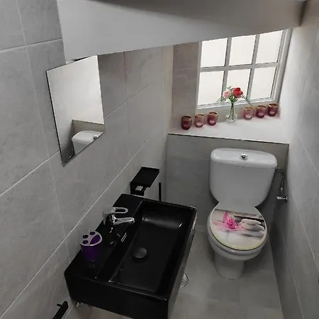 Alojate En Vigo! Casita Bien Equipada